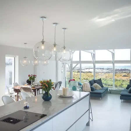 Doleen Quay House * バリーコニーリー