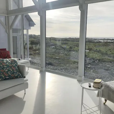 Doleen Quay House
