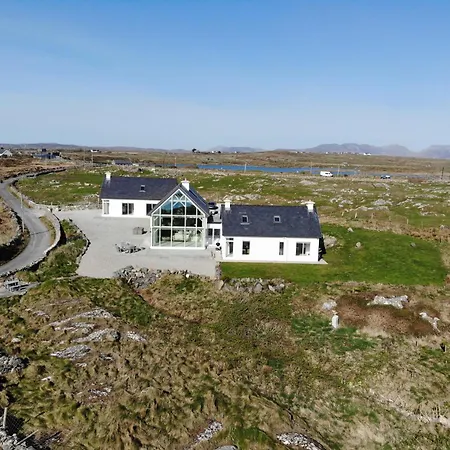 Doleen Quay House * Ballyconneely