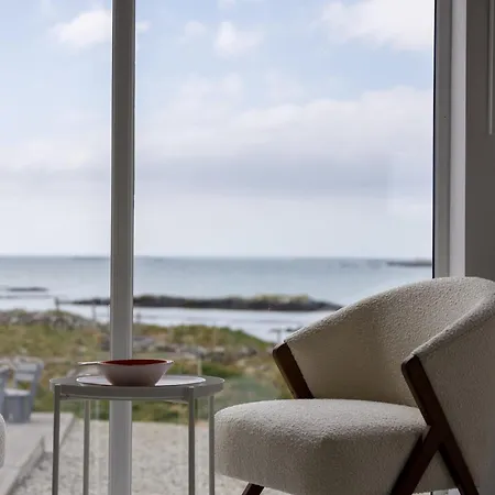 Doleen Quay House * Ballyconneely