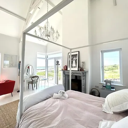 Doleen Quay House